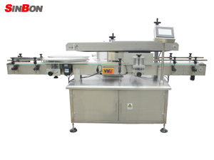 One label multi-side labeler for square bottles